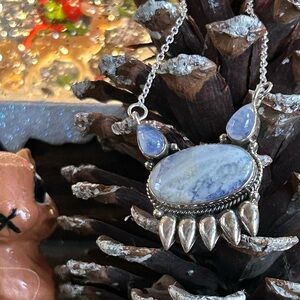 925 Sterling Gorgeous moonstone necklace